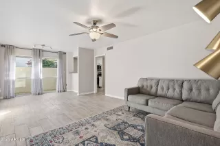 Photo #3: 6968076 Listing