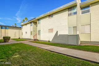 Photo #2: 6968137 Listing 