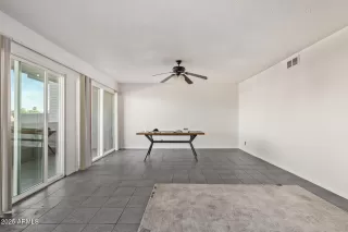 Photo #5: 6968137 Listing 