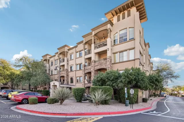 MLS: 6968178 Condo For Sale