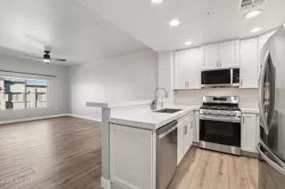 Photo #5: 6968178 Listing 