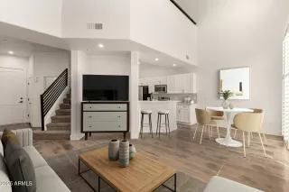 Photo #4: 6968234 Listing