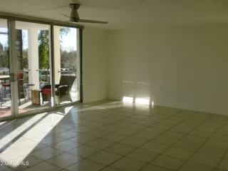 Photo #3: 6968446 Listing