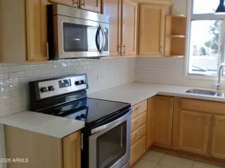 Photo #6: 6968446 Listing