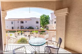 Photo #5: 6968478 Listing 