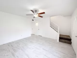 Photo #5: 6968579 Listing 