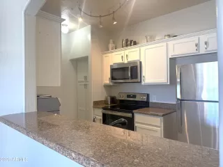 Photo #5: 6968616 Listing 