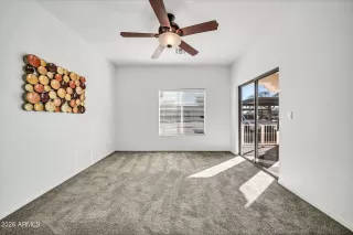 Photo #4: 6968671 Listing