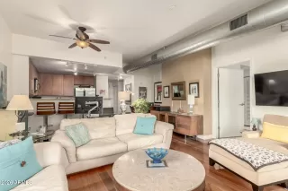 Photo #3: 6968742 Listing 