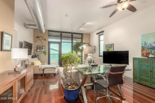 Photo #5: 6968742 Listing 