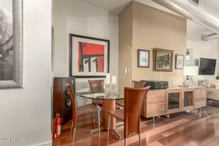 Photo #6: 6968742 Listing 