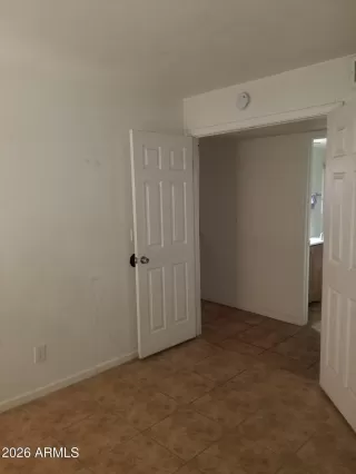 Photo #4: 6968773 Listing