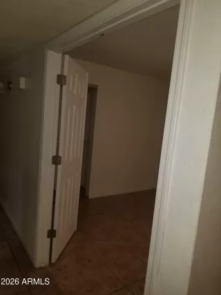 Photo #6: 6968773 Listing