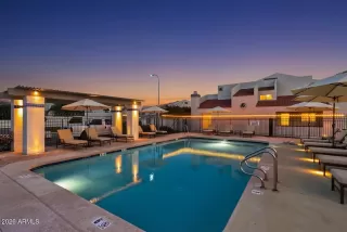 Photo #4: 6968799 Listing