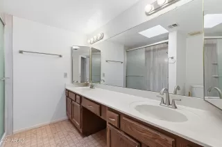 Photo #6: 6968799 Listing