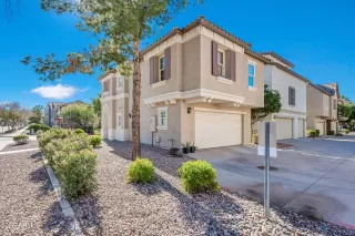 Photo #2: 6968823 Listing