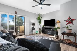 Photo #4: 6968838 Listing 