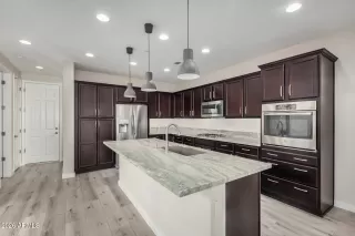 Photo #2: 6968855 Listing 