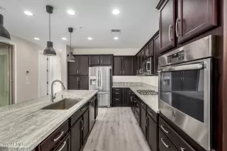 Photo #3: 6968855 Listing 