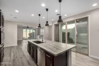 Photo #4: 6968855 Listing 