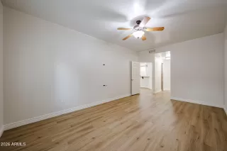 Photo #6: 6968859 Listing 