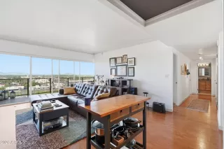 Photo #2: 6968865 Listing 