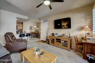 Photo #4: 6968950 Listing 