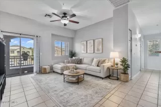 Photo #2: 6968996 Listing