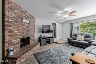 Photo #6: 6968998 Listing 