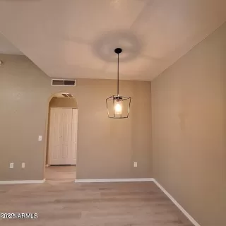 Photo #5: 6969177 Listing 