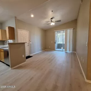 Photo #6: 6969177 Listing 