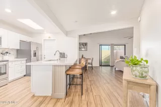 Photo #1: 6969280 Listing 