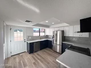 Photo #2: 6969293 Listing 