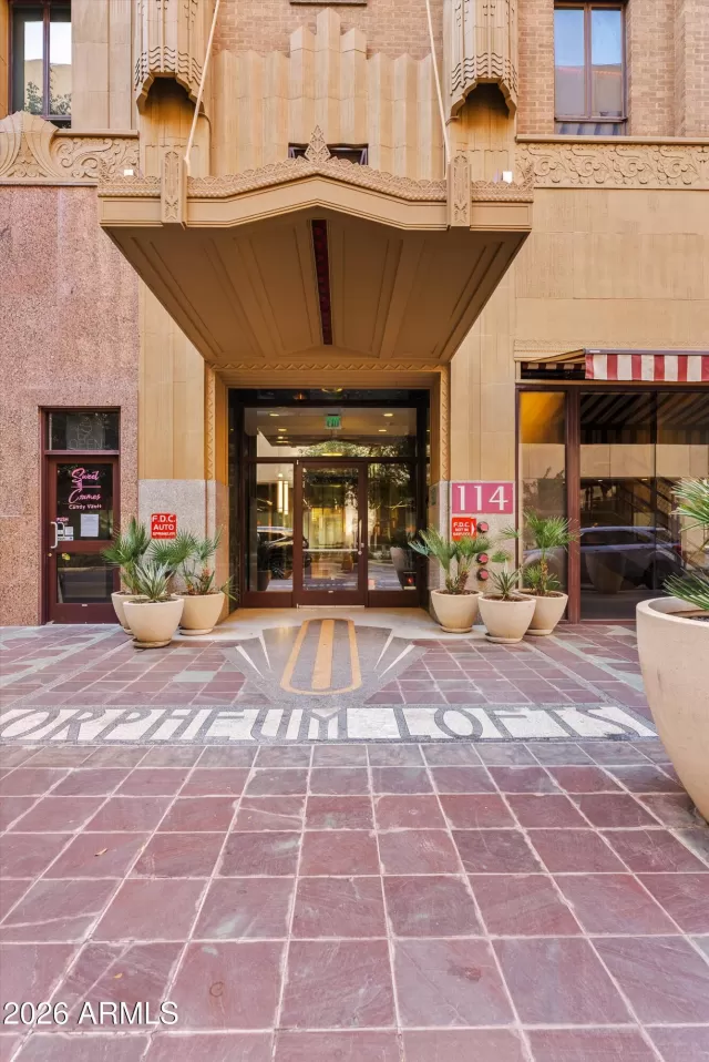 MLS: 6969365 Condo For Sale