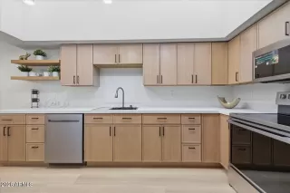 Photo #1: 6969468 Listing 