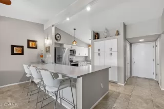 Photo #5: 6969512 Listing 