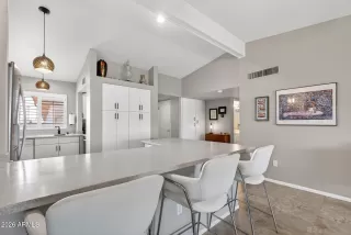 Photo #6: 6969512 Listing 