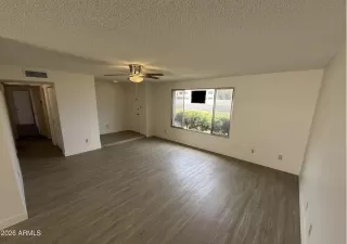 Photo #6: 6969524 Listing 