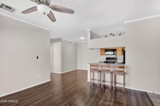 Photo #6: 6969602 Listing 