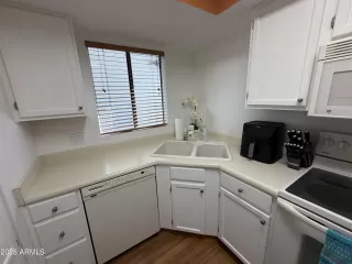 Photo #5: 6969748 Listing 