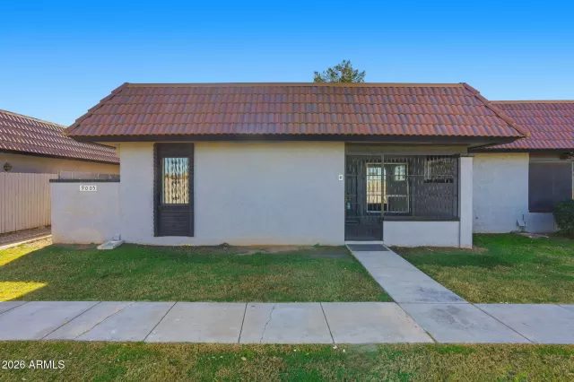 MLS: 6969802 Condo For Sale