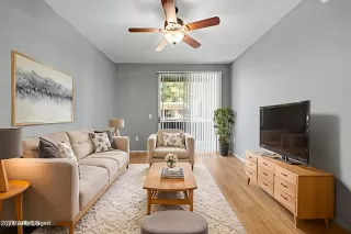 Photo #4: 6969853 Listing 