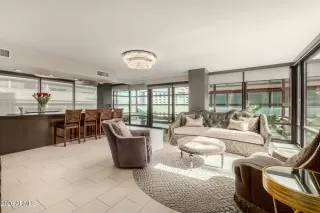 Photo #5: 6969856 Listing 