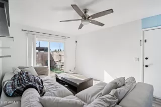 Photo #4: 6969876 Listing 