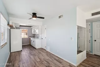 Photo #5: 6969876 Listing 