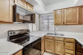 Photo #5: 6969919 Listing 