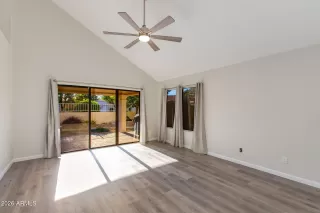 Photo #6: 6969942 Listing 