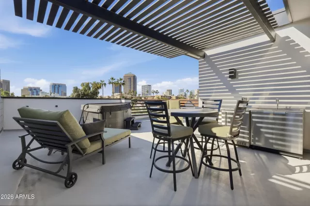 MLS: 6969960 Condo For Sale