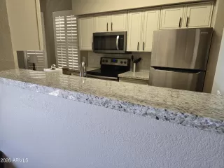 Photo #5: 6970028 Listing 