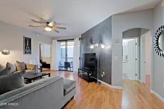 Photo #6: 6970029 Listing 